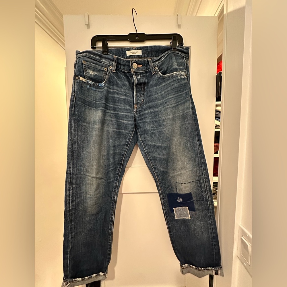 Moussy Distressed Blue Jeans